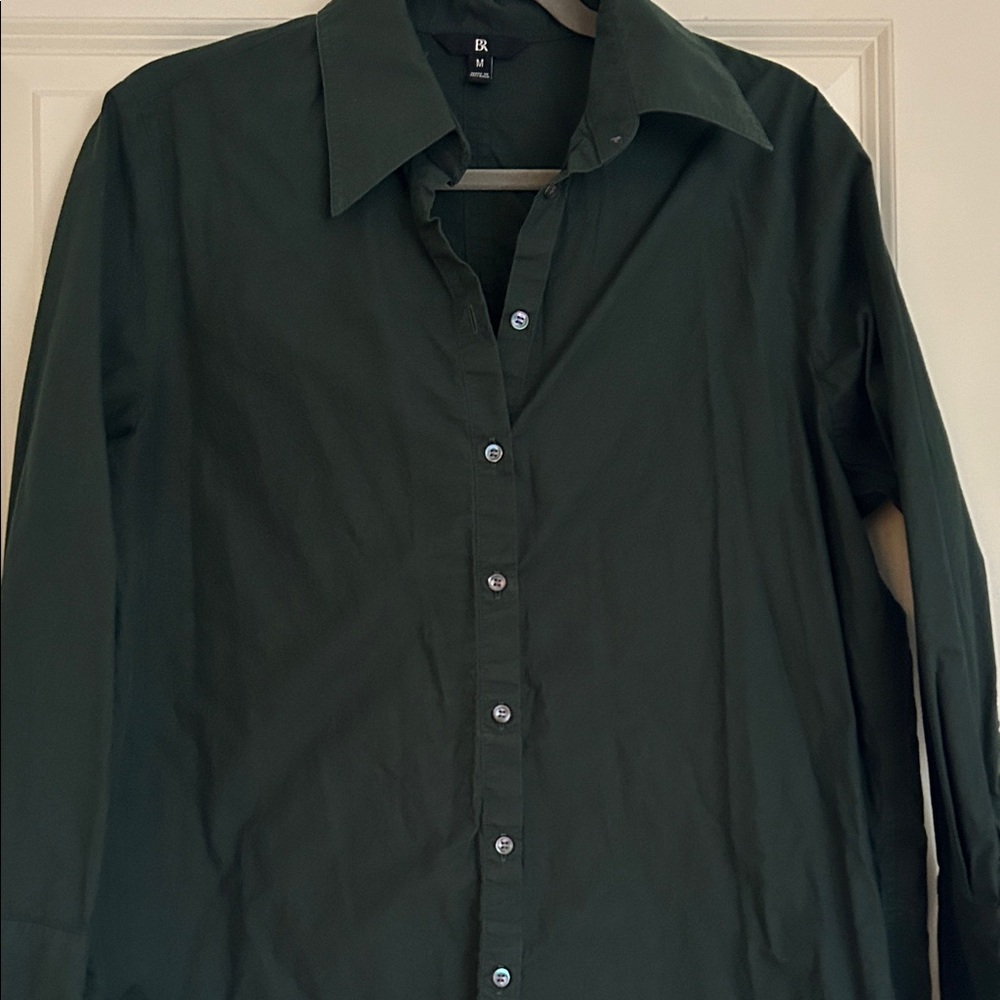 Banana Republic women’s  Deep Green Button-Down Shirt